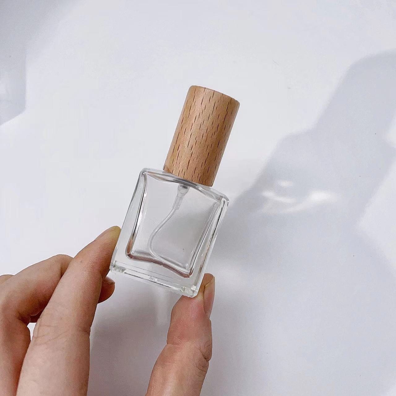 ขวดสเปรย์น้ำหอมแก้วใสหนา10มล.  - Perfume Fragrance Refill บทวิจารณ์และราคา